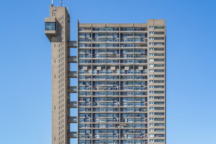 Trellick Tower di London, Inggris, merupakan salah satu bangunan bergaya brutalisme
