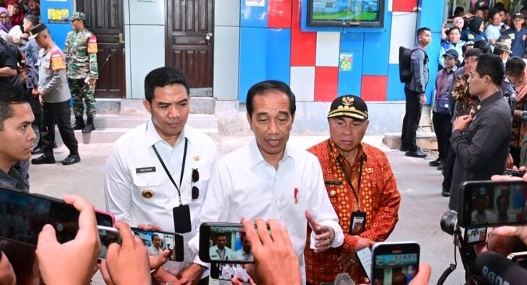 Kunjungi Persemaian Mentawir, Jokowi Sebut Jutaan Bibit Pohon Siap Ditanam di IKN