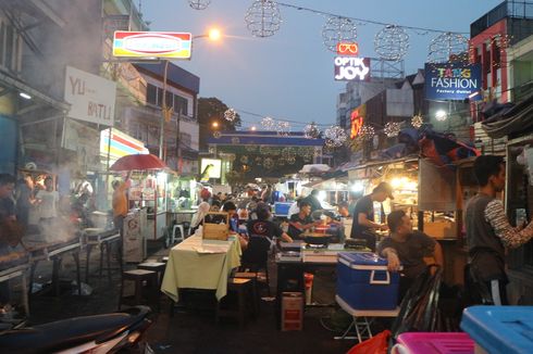 Pedagang di Kawasan Kuliner Pasar Lama Tangerang Kerap Ditarik Pungli oleh Preman