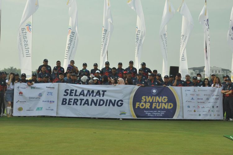 Ikatan Alumni SMA Negeri 3 Bandung menggelar turnamen golf bertajuk Swing for Fund di Lapangan Golf Damai Indah, Pantai Indah Kapuk, Minggu (4/12/2022).