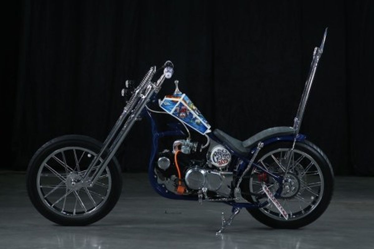 Honda Astrea 800 Chopper 