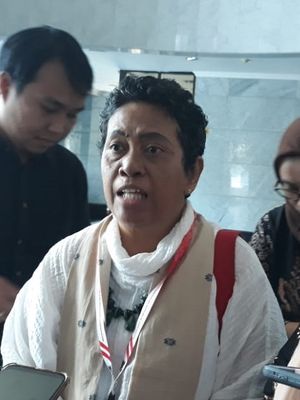 Sekjen Koalisi Perempuan Indonesai Diah Kartikasari
