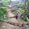 Warga Panik, Jalan Desa Tiba-Tiba Retak dan Terangkat di Kebumen