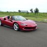 Kencan Singkat Ferrari 296 GTS PHEV, Buas dan Senyap