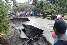 Jembatan di Jalan Trans Timor Putus, Antrean Kendaraan Capai 14 Km