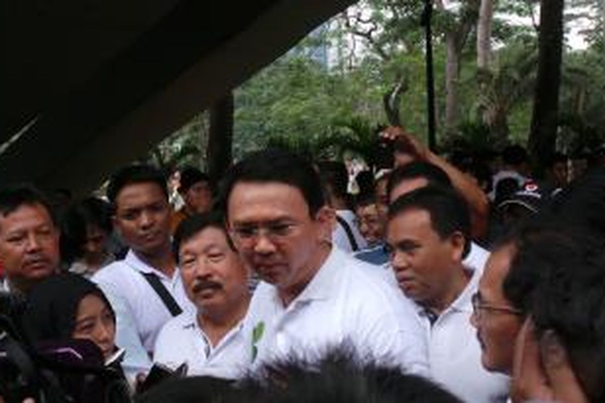 Wakil Gubernur DKI Jakarta Basuki Tjahaja Purnama, seusai peresmian Taman Semanggi, Jakarta, Minggu (9/3/2014).