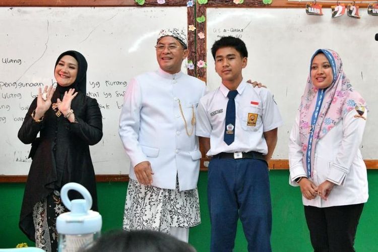 Sempat Putus Sekolah, Wagub Jabar Jamin Ihsan Tetap Lanjutkan Pendidikan