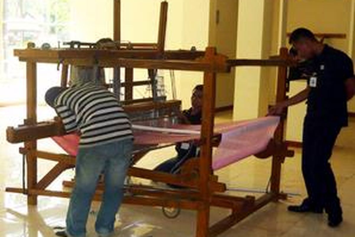 Alat Tenun Bukan Mesin