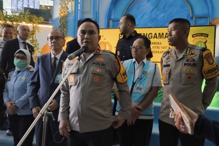 Polisi Akan Tilang Truk Logistik yang Masih Beroperasi pada H-3 Lebaran