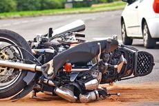 Sempat Kritis, Penumpang Motor Tewas Setelah Tabrak Mobil di Pondok Indah