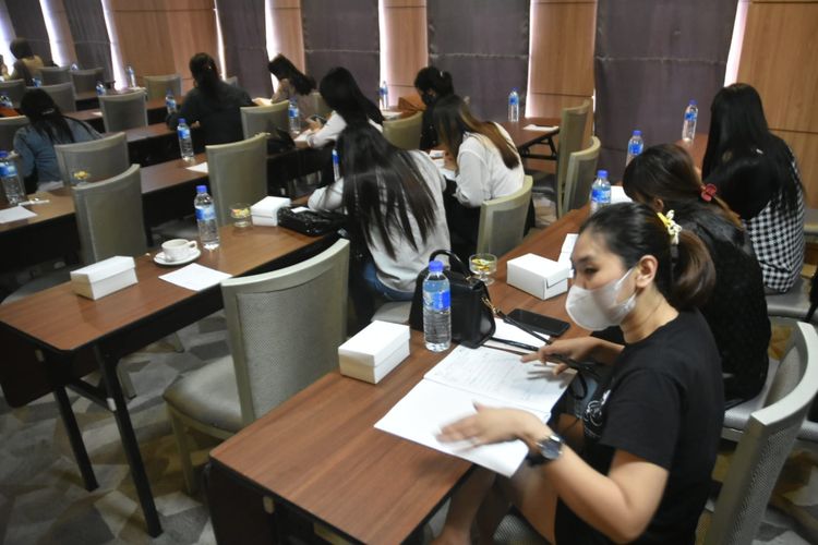 Pemandu Karaoke dan Terapis Spa di Kota Semarang Sekarang Punya