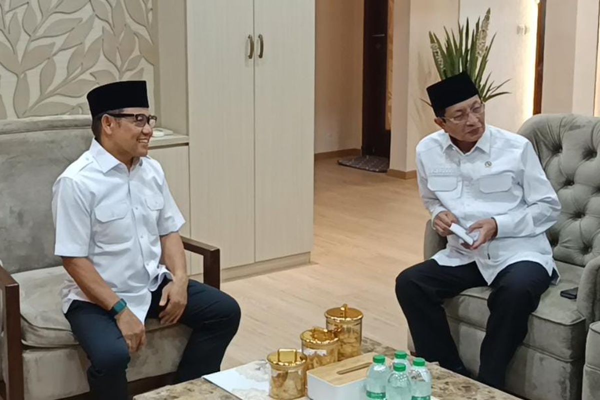 Menko PM Muhaimin Iskandar (Cak Imin) bertemu Menag Nasaruddin Umar di Kompleks Widya Chandra, Jakarta Selatan, Selasa (7/10/2025). 