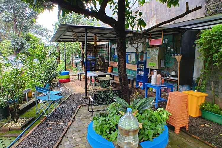 Kebun di Lahan Kosong, Solusi Warga Ciptakan RTH dan Ketahanan Pangan