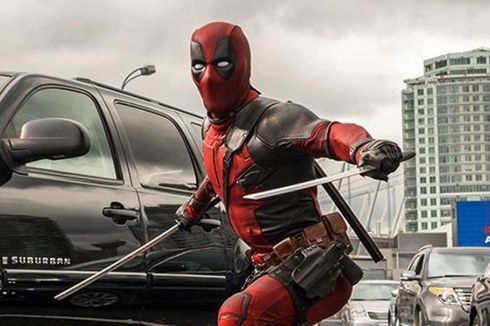 Ryan Reynolds Lelang Pedang Katana Deadpool untuk 'Bangun' Rumah