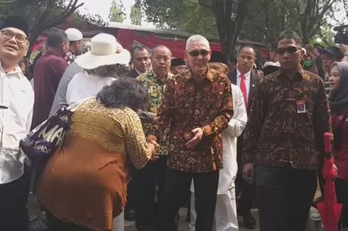 Doa Try Sutrisno untuk BJ Habibie...