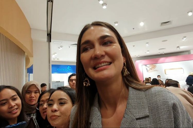 Luna Maya saat ditemui di Mal Grand Indonesia, Jakarta Pusat, Rabu (29/1/2020).