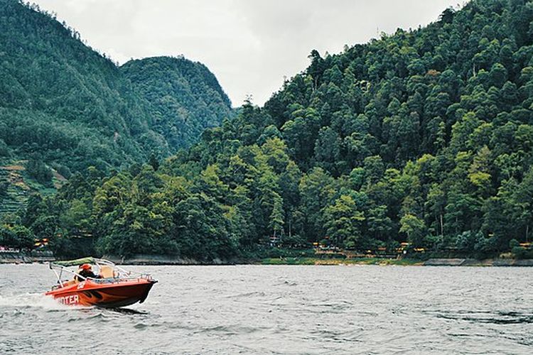 Waduk Penjalin, salah satu wisata di Kabupaten Brebes, Jawa Tengah