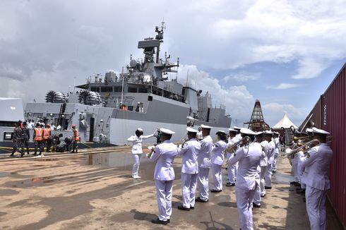 KRI Sultan Iskandar Muda-367 dan Kapal Perang Anti-kapal Selam India Gelar Latma di Kepulauan Riau