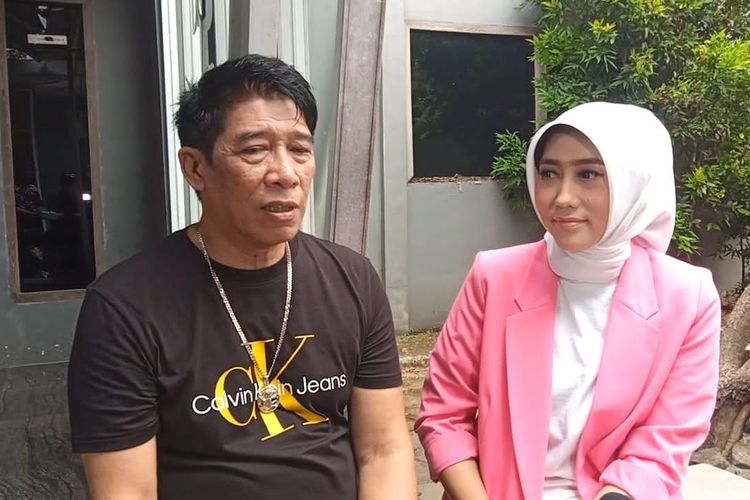 Parto dan Istri, di Mampang, Jakarta Selatan, Selasa (21/5/2024).