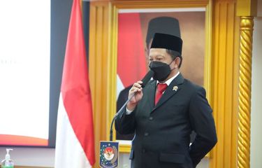 Mushukda birinchi Qiynoq Galaxy video onlayn