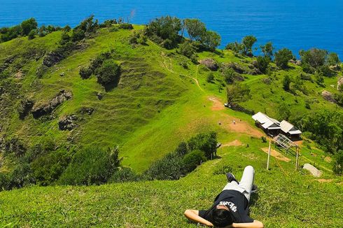 Itinerary Sehari di Gunungkidul Yogyakarta, Kemah di Bukit Pengilon