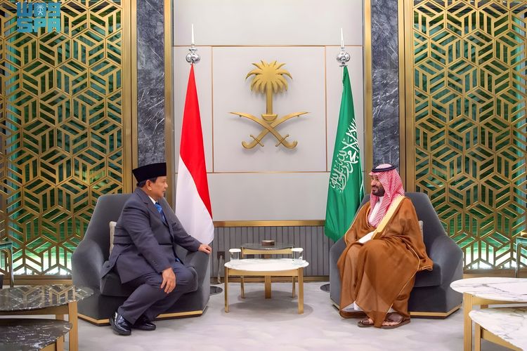 Menhan Prabowo Subianto melakukan pertemuan dengan Putra Mahkota dan Perdana Menteri Arab Saudi Muhammad bin Salman (MBS) bin Abdulaziz Al Saud di Jeddah, Arab Saudi, Rabu (12/6/2024).