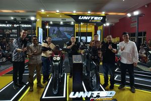 United Rilis RX6000: Motor Listrik Dua Alam Bisa Ngecas di SPKLU