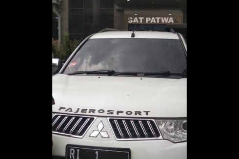 Mobil Berpelat RI 1 Palsu Berusaha Terobos Mabes Polri, Polisi Sebut buat Cari Perhatian