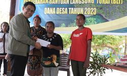 Gus Halim Dukung Kemandirian Kampung Arborek, Harap Jadi Kampung Mandiri pada 2024