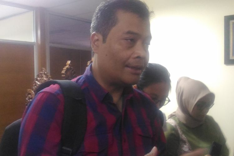 Pimpinan Redaksi koran Tempo, Budi Setyarso, di Gedung Dewan Pers, Jakarta Pusat, Selasa (18/6/2019). 