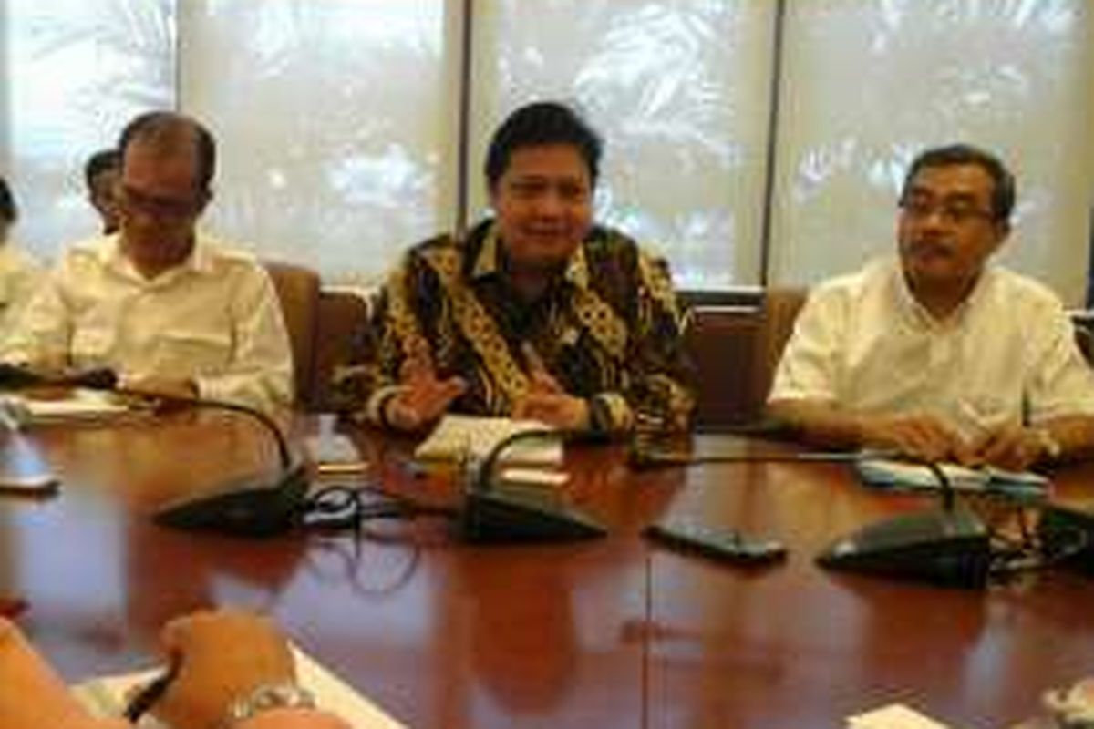 Menteri Perindustrian, Airlangga Hartarto membahas gas industri di Kantor Redaksi Kompas, Senin (24/10/2016).
