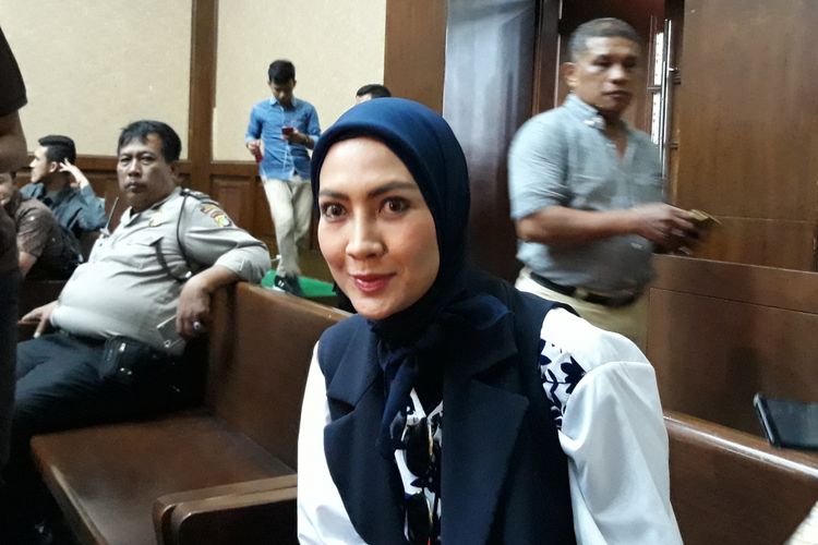 Steffy Burase di Pengadilan Tipikor Jakarta, Senin (22/10/2018).