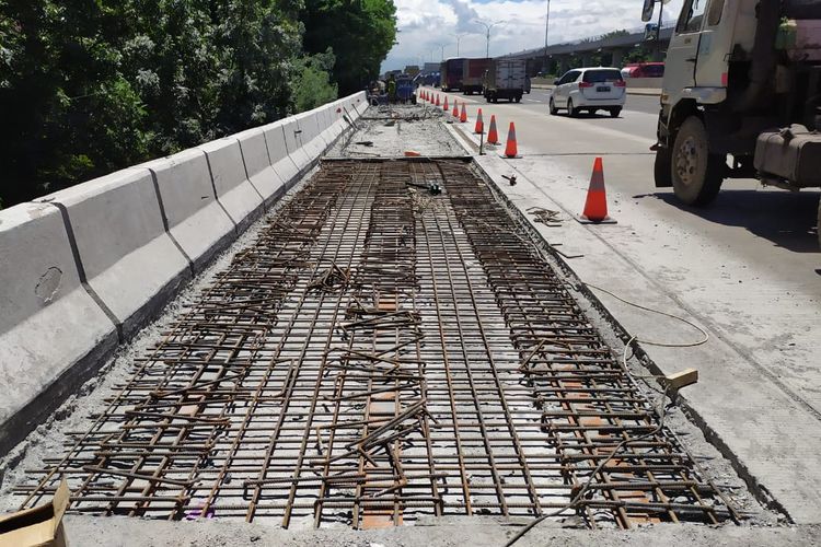 Pekerjaan jembatan di Tol Jagorawi