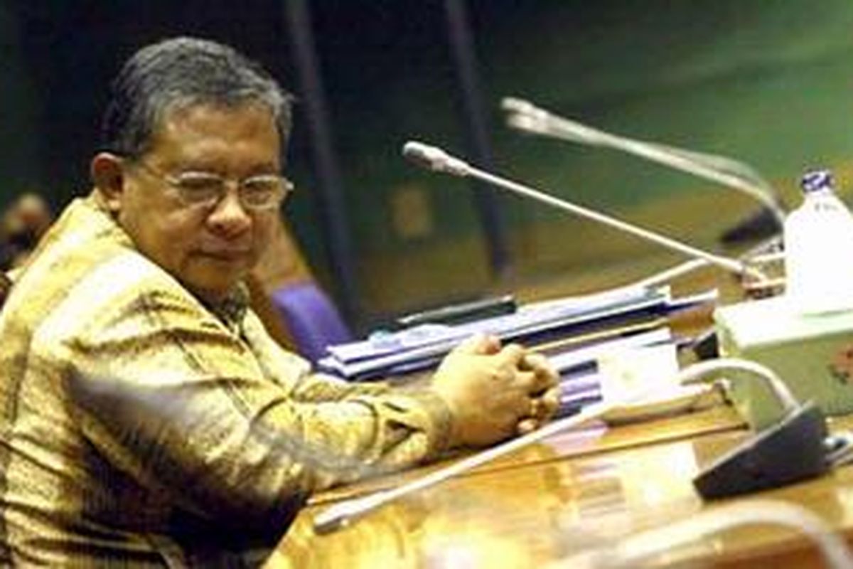 Darmin Nasution saat mengikuti fit and proper test calon Gubernur Bank Indonesia di Komisi XI DPR RI, Kamis (22/7/2010).