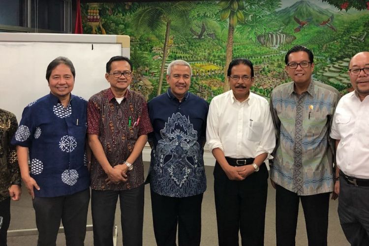 Persatuan Perusahaan Realestat Indonesia (REI) dan Kementerian Agraria dan Tata Ruang-Badan Pertanahan Nasional (ATR-BPN) sepakat mendesak pengesahan Rancangan Undang-Undang (RUU) Pertanahan oleh DPR-RI. 