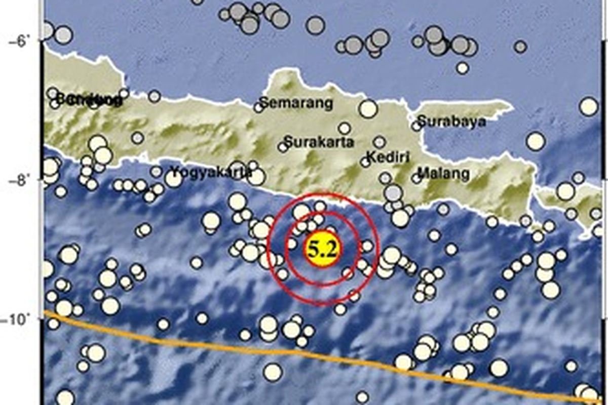 Gempa Pacitan. Gempa bumi tektonik berkekuatan M 5,0 mengguncang wilayah Selatan Jawa Timur tadi malam pada pukul 23.21 WIB, Selasa (27/7/2021). Gempa ini berjarak 95 km dari Pacitan.