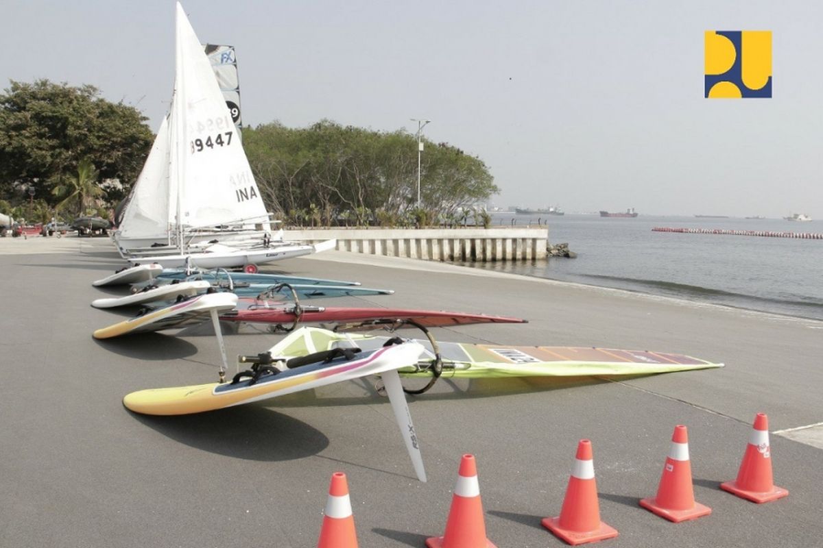 Venue layar di Pantai Barat Ancol, Jakarta.