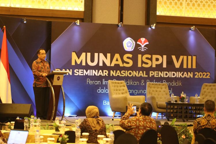 Universitas Pendidikan Indonesia (UPI) bekerja sama dengan Ikatan Sarjana Pendidikan Indonesia (ISPI) menggelar musyawarah nasional (Munas) ISPI ke VIII selama tiga hari, mulai dari Selasa (14/6/2022) hingga Kamis (16/6/2022).