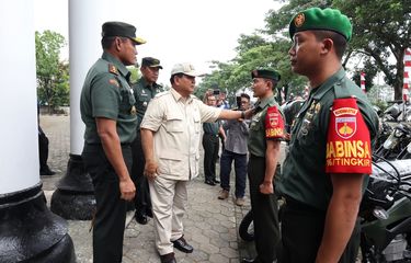 Menteri Pertahanan (Menhan) Prabowo Subianto bahwa semua Komandan Distrik Militer (Dandim) dan Komandan Rayon Militer (Danramil) akan dilengkapi kendaraan maung.  Hal itu diungkapkan Prabowo saat menyerahkan 100 unit sepeda motor untuk mendukung tugas operasional Bintara Pembina Desa (Babinsa) TNI AD di wilayah Kodam IV/Diponegoro, Semarang, Jawa Tengah, Rabu (25/1/2023).