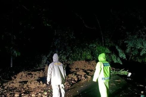 Jalur Nasional Majalengka-Kuningan Tertutup Longsor