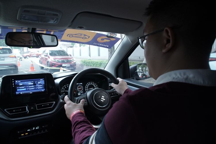 Suzuki Ajak Pengunjung Jajal Eco Driving di GIIAS 2023
