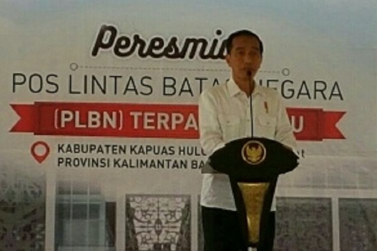 Presiden Joko Widodo meresmikan Pos Lintas Batas Negara (PLBN) Nanga Badau, Kalimantan barat, Kamis (16/3/2017).