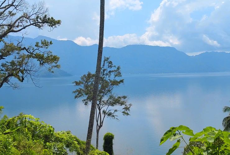 Itinerary Seharian di Danau Maninjau, Bisa ke Mana Saja?