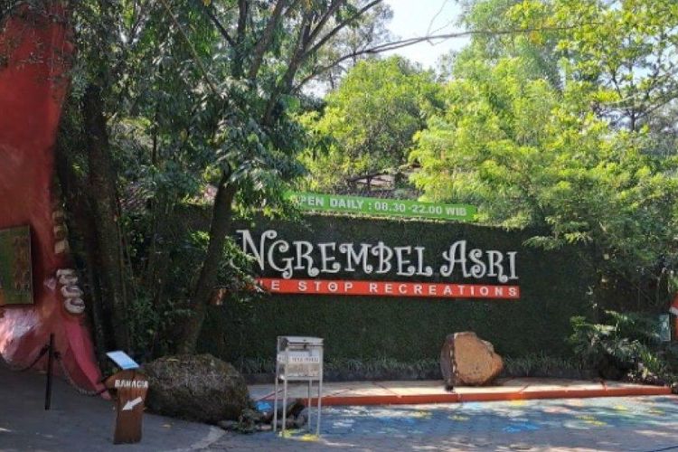 Ngrembel Asri adalah salah satu tempat wisata  yang menawarkan berbagai wahana permainan di Semarang, Jawa Tengah