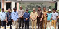 Atasi Krisis Pangan, Pj Bupati PPU Distribusikan Bantuan Pangan dari Pemerintah Pusat