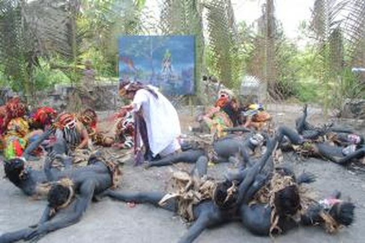 Ritual Satrio Piningit yang digelar warga Desa Ngargosoko, Kecamatan Srumbung, Kabupaten Magelang. Kamis (12/6/2014).