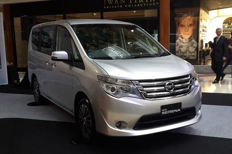 New NIssan Serena tipe X, versi paling murah.