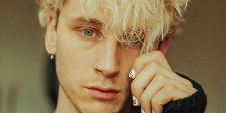 Lirik Dan Chord Lagu Title Track Machine Gun Kelly