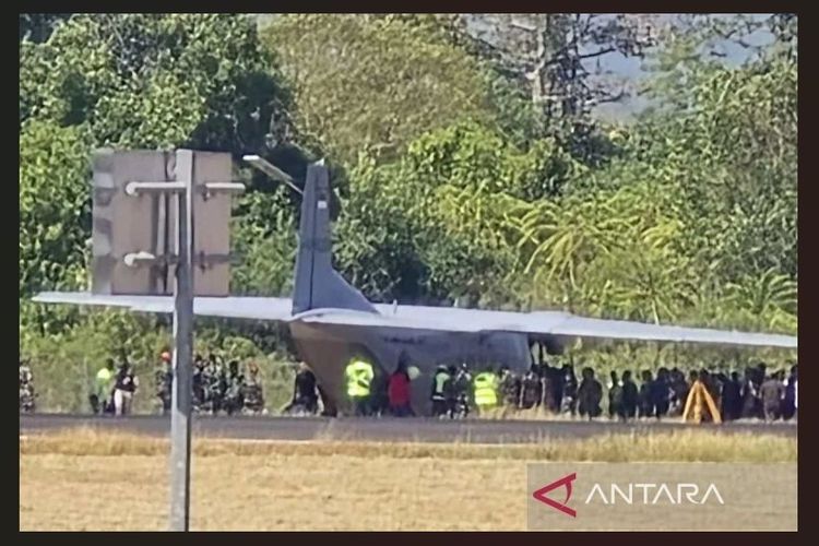 Setelah Jet Sukhoi, Kini Pesawat Cassa Tergelincir di Bandara Sultan Hasanuddin