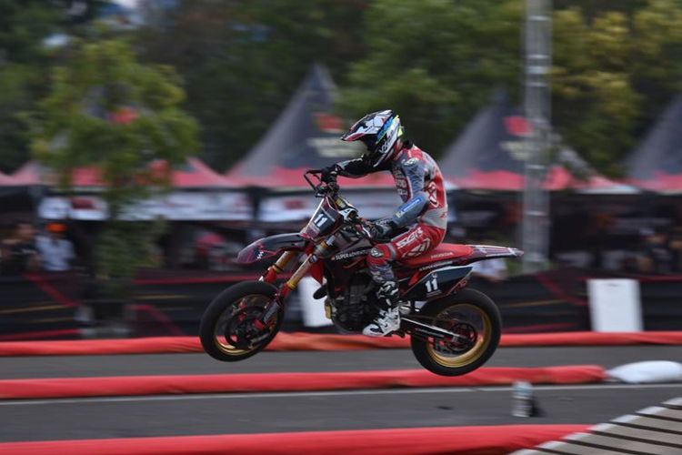 Sylvain Bidart dan Germain Vincenot, Tandem pebalap SuperMoto asal perancis, siap berlaga di Superadventure 2023